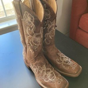 Western cowgirl boots by Shyanne